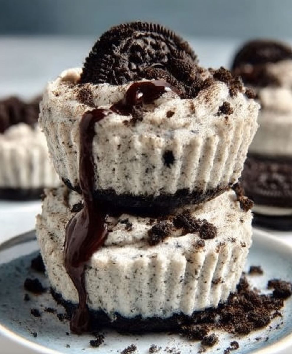 Healthy Oreo Cheesecake Bites