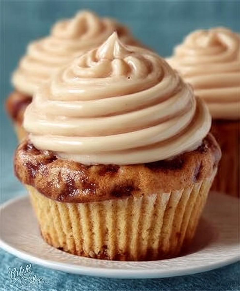 Cinnamon Roll Cupcakes