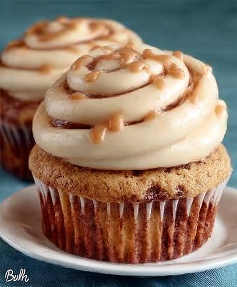 Cinnamon Roll Cupcakes